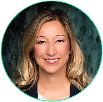 Portrait of Tina Liolios, client of PIXEL SHAKE